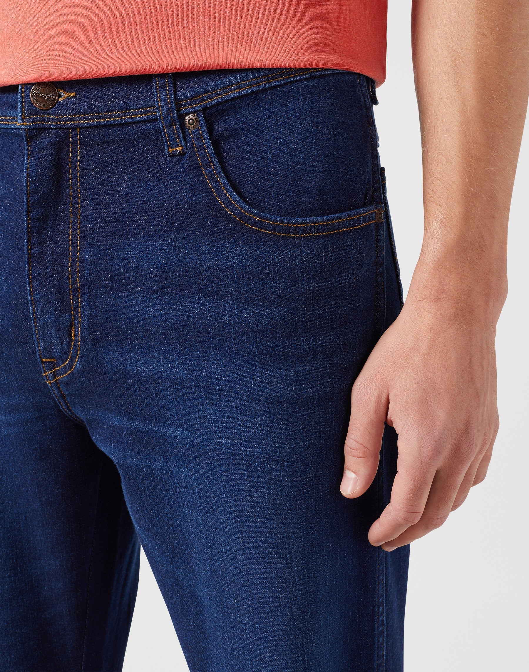 Texas Slim Low Stretch in Night Shade