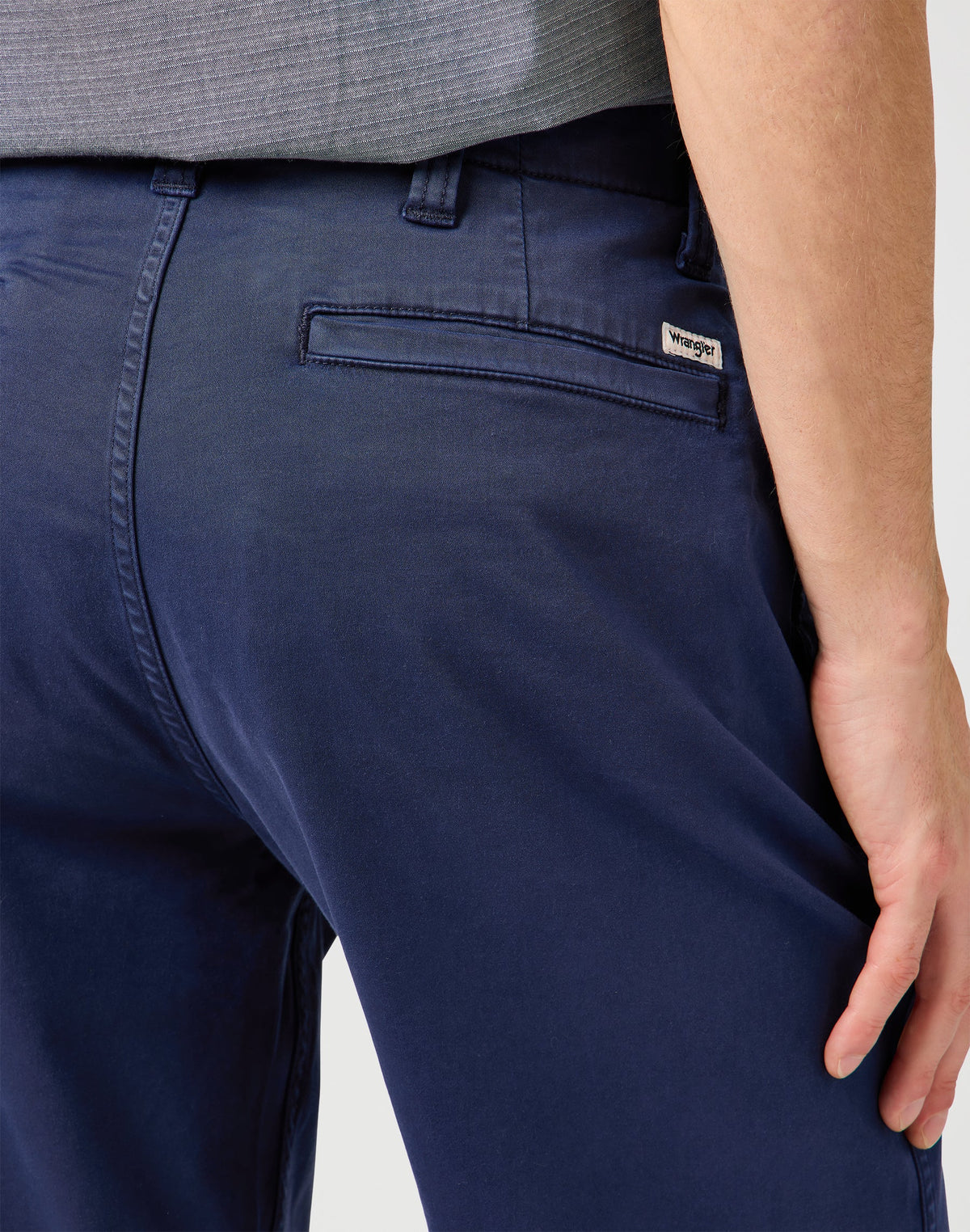 Chino Short in Navy