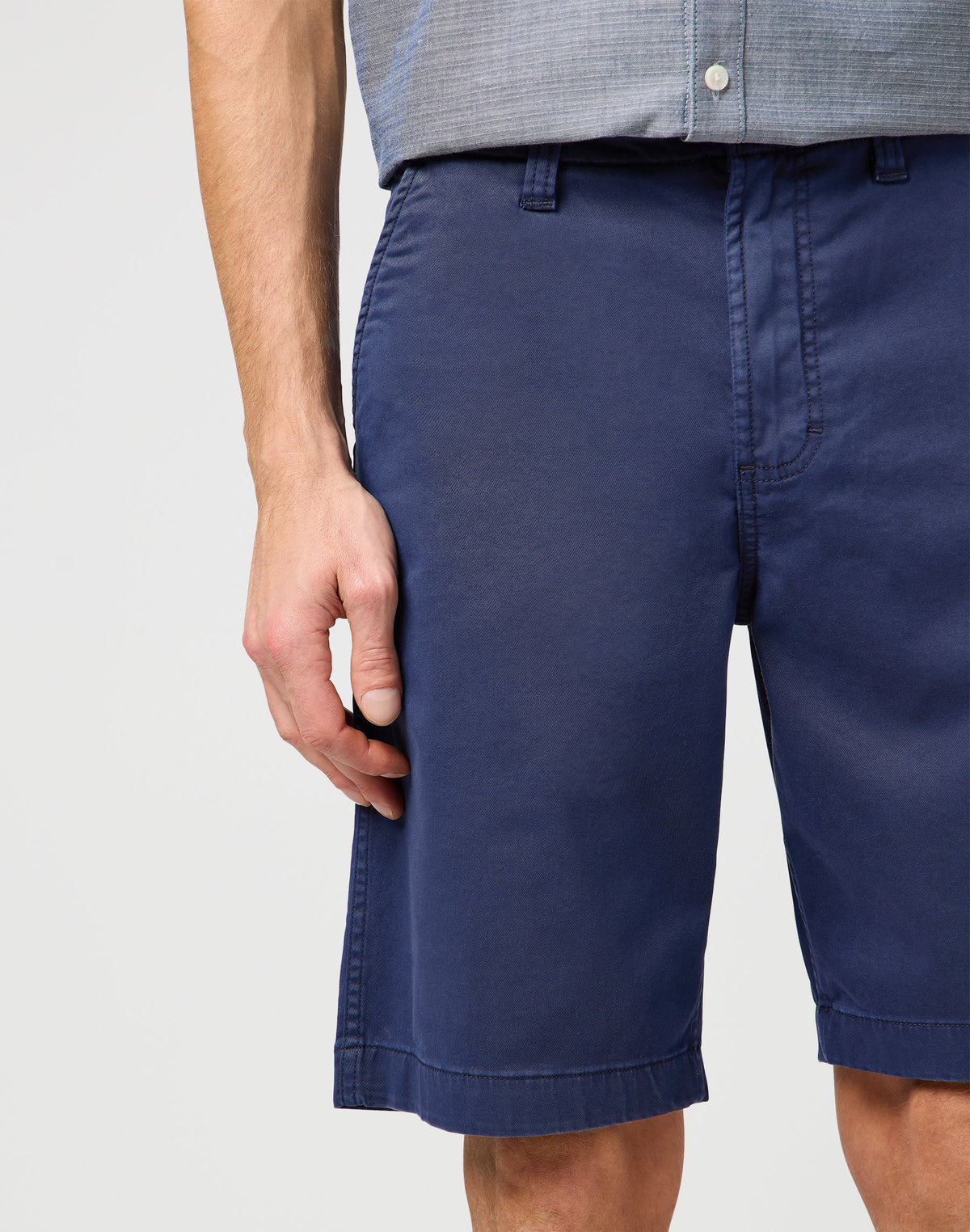 Chino Short in Navy