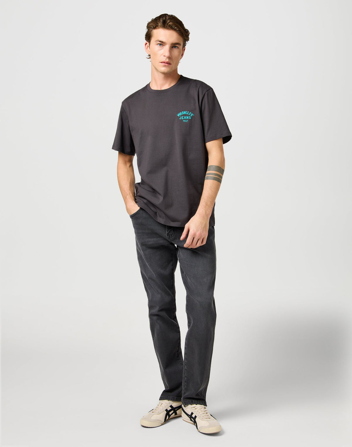 Small Logo Tee in Faded Black