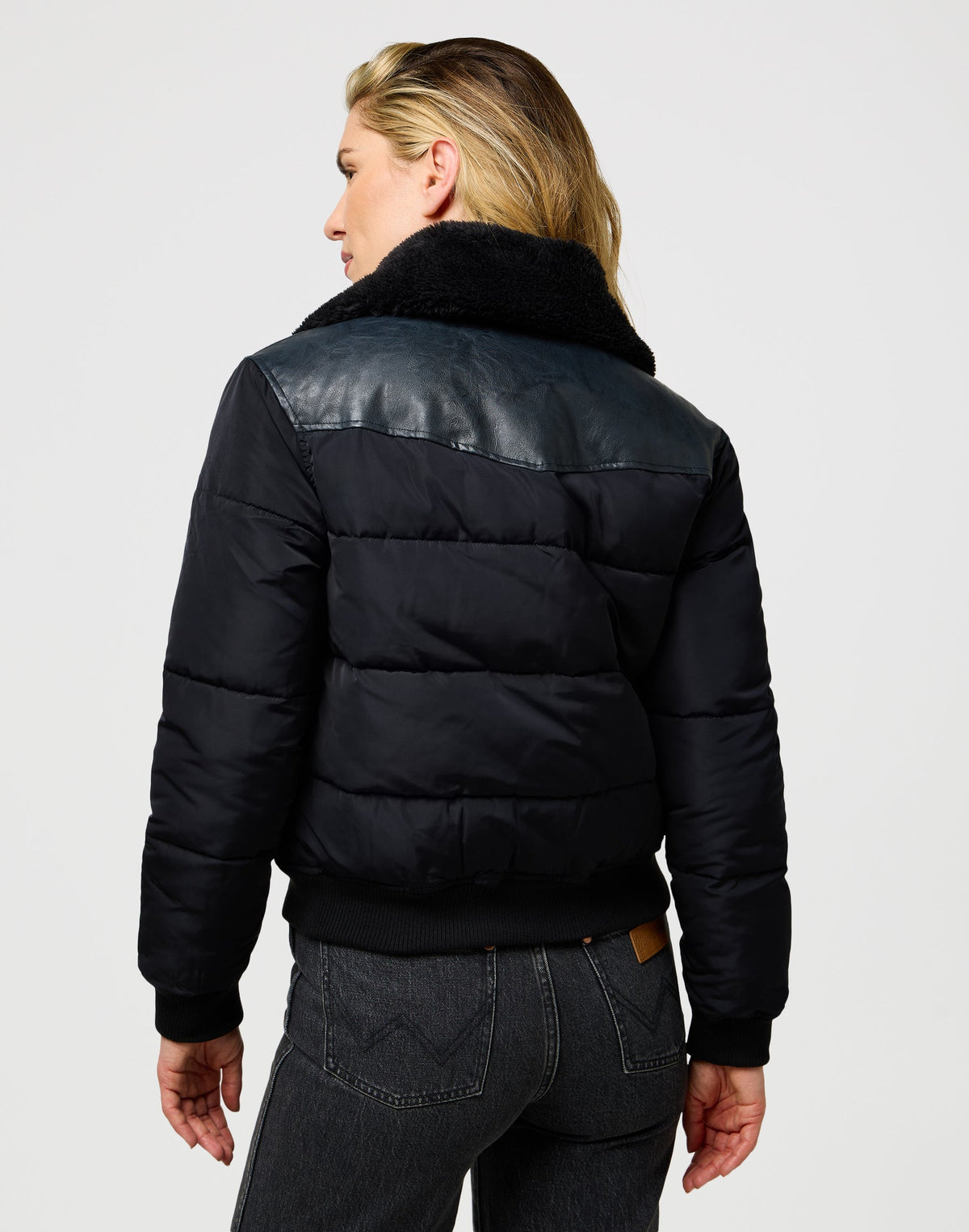 Western Puffer in Black