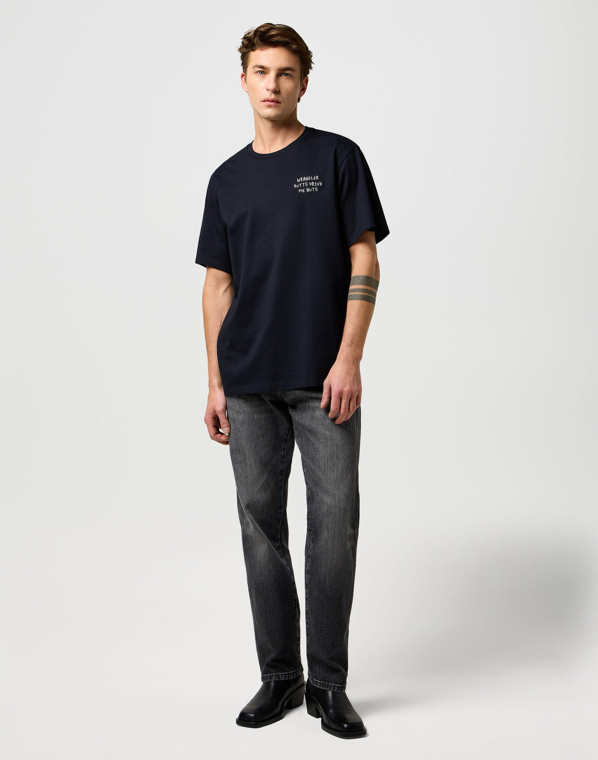 Embroidery Tee in Black