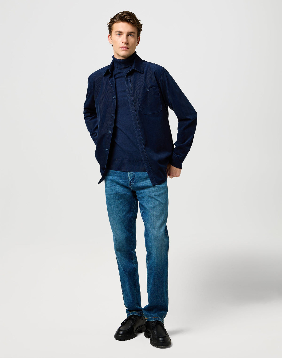 Turtleneck in Navy