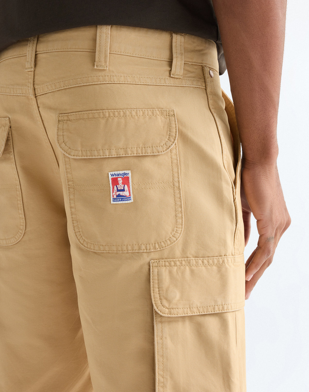 Cargo Shorts in Golden Wheat