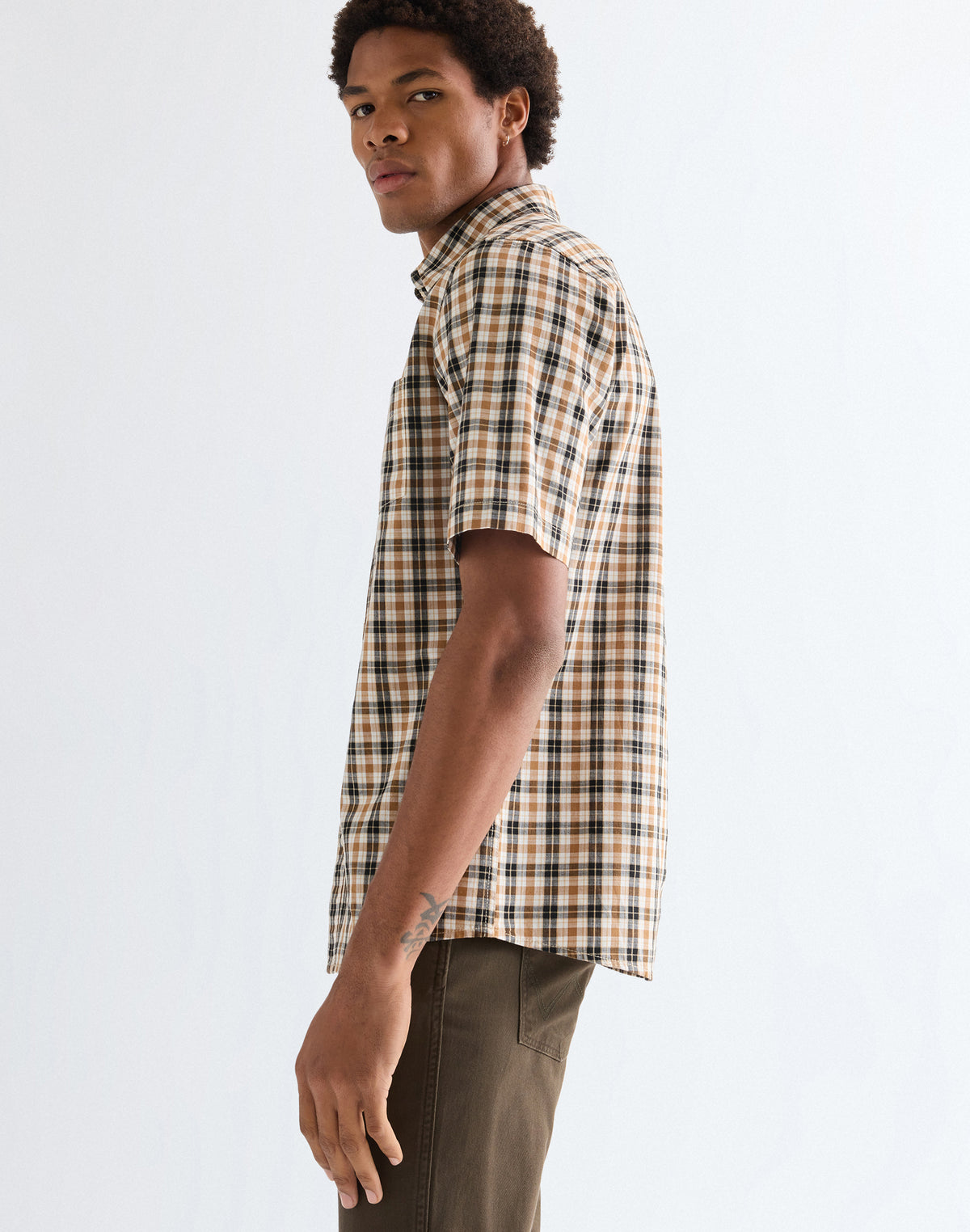 Shortsleeve 1 Pocket Shirt in Golden Wheat