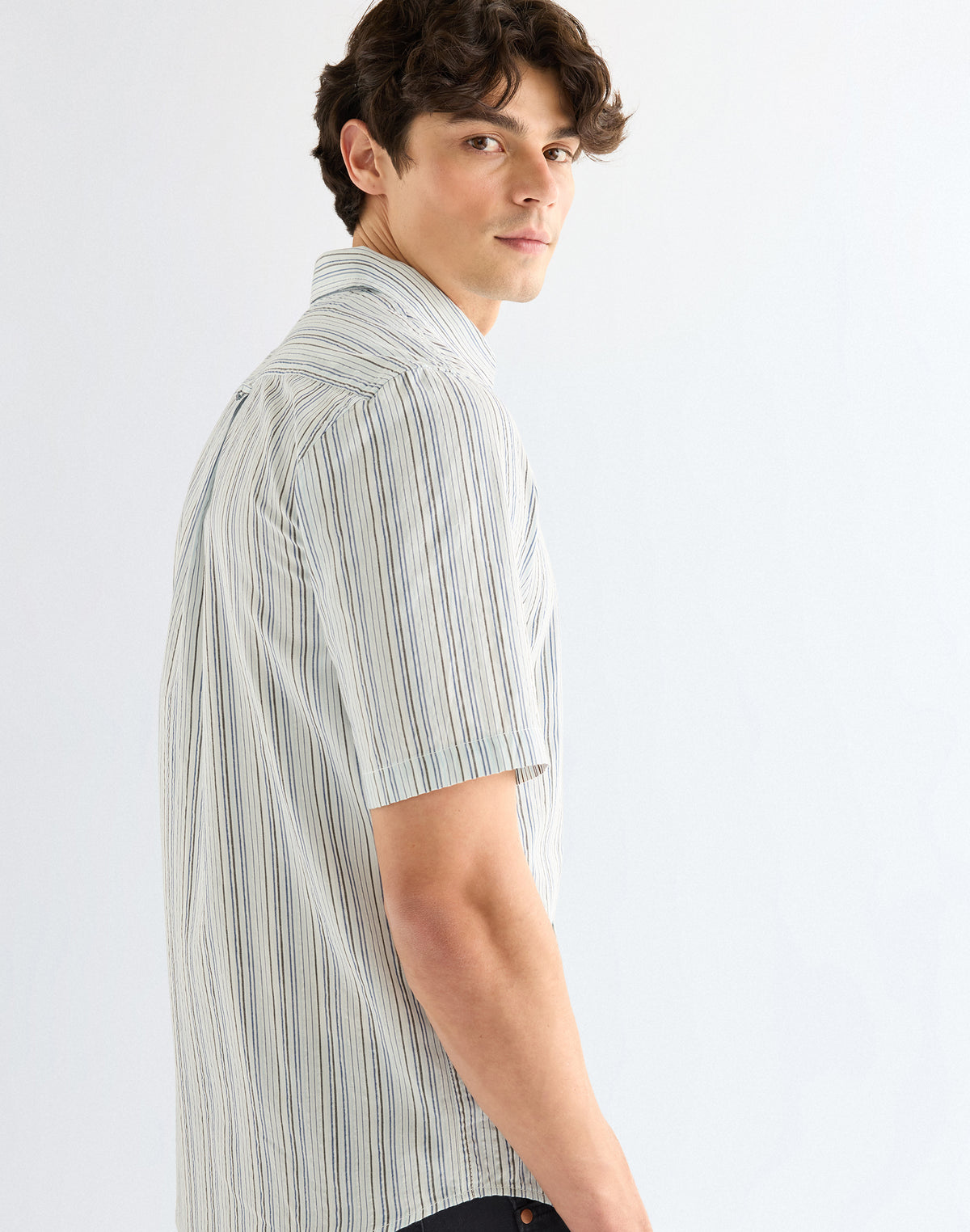 Shortsleeve Shirt in True Navy