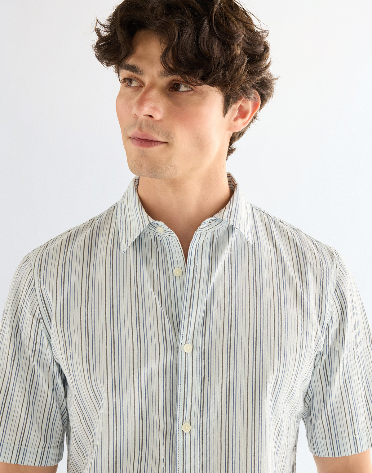 Shortsleeve Shirt in True Navy