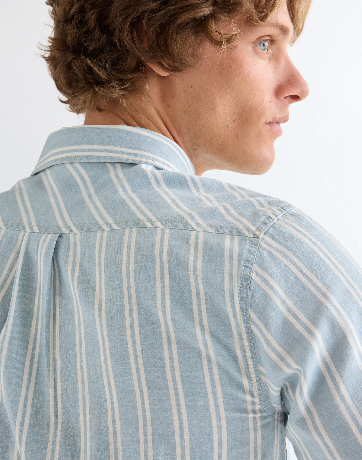 Chambray Shirt in Light Stripe