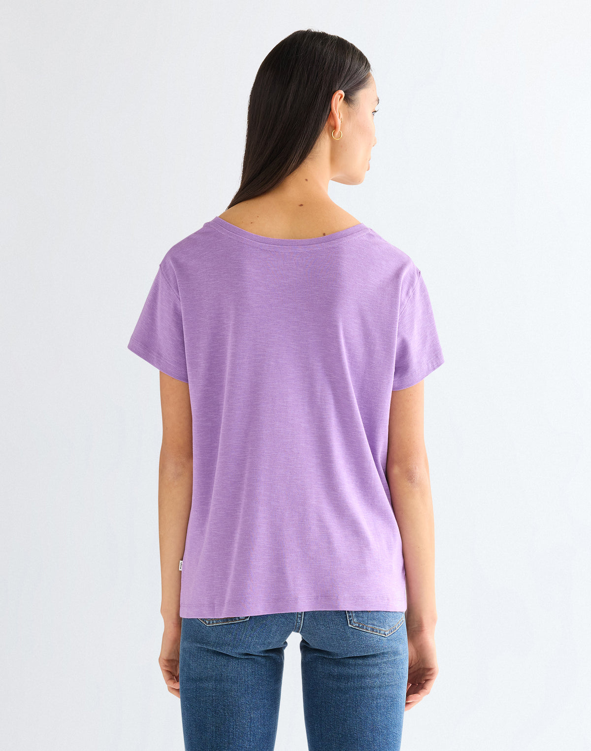 Easy V Neck in Bellflower