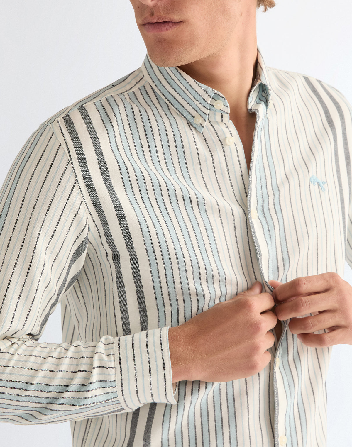 Oxford Shirt in White Blue