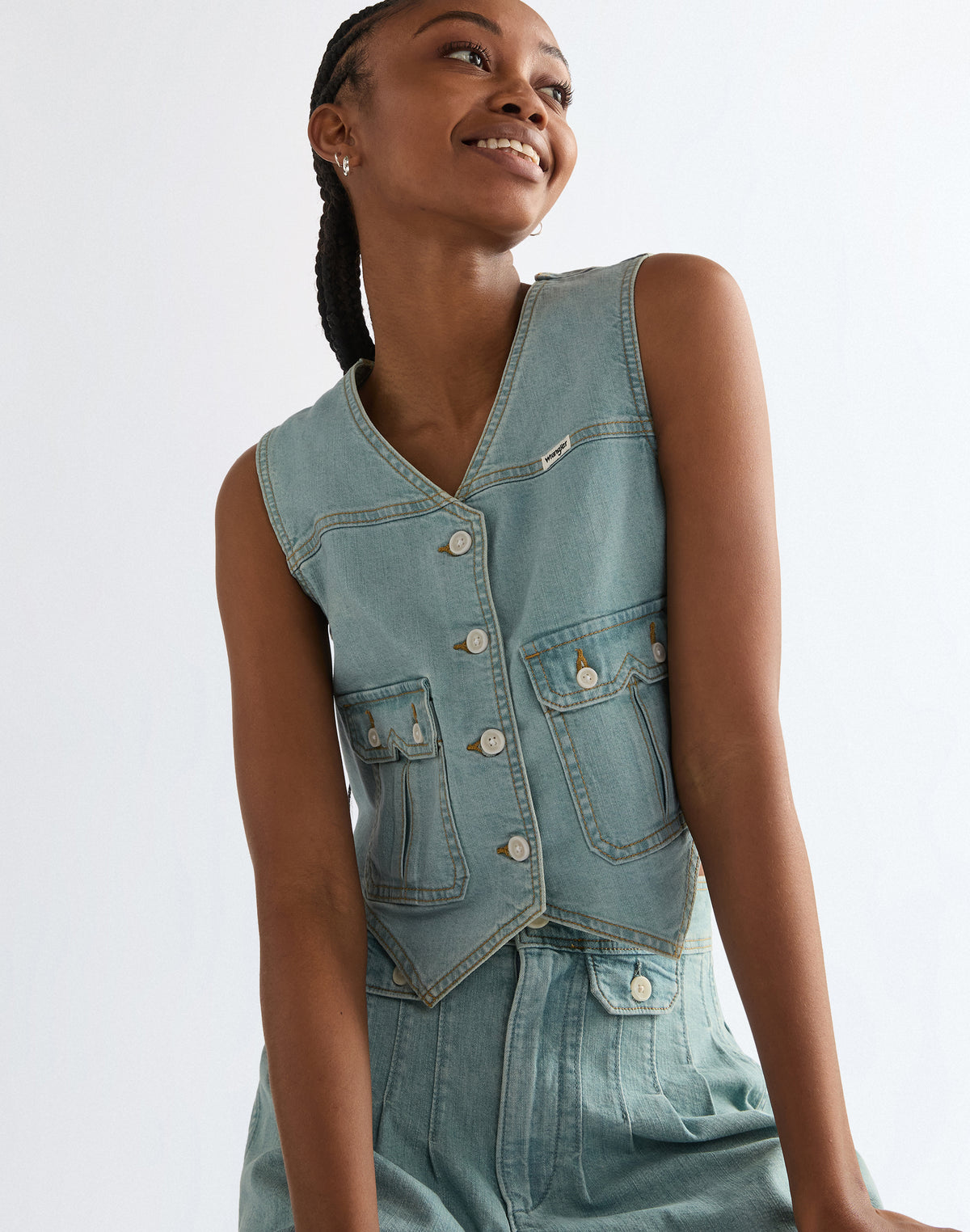 Country Estate Vest in Pale Denim