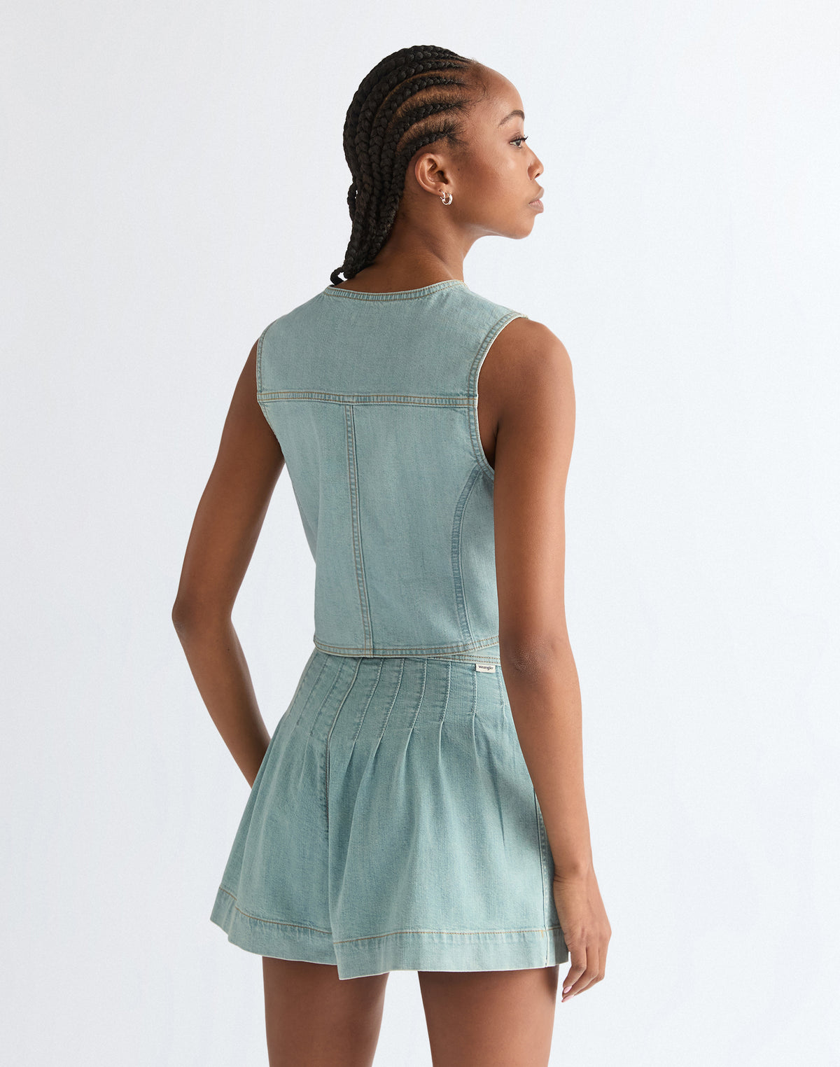 Country Estate Vest in Pale Denim