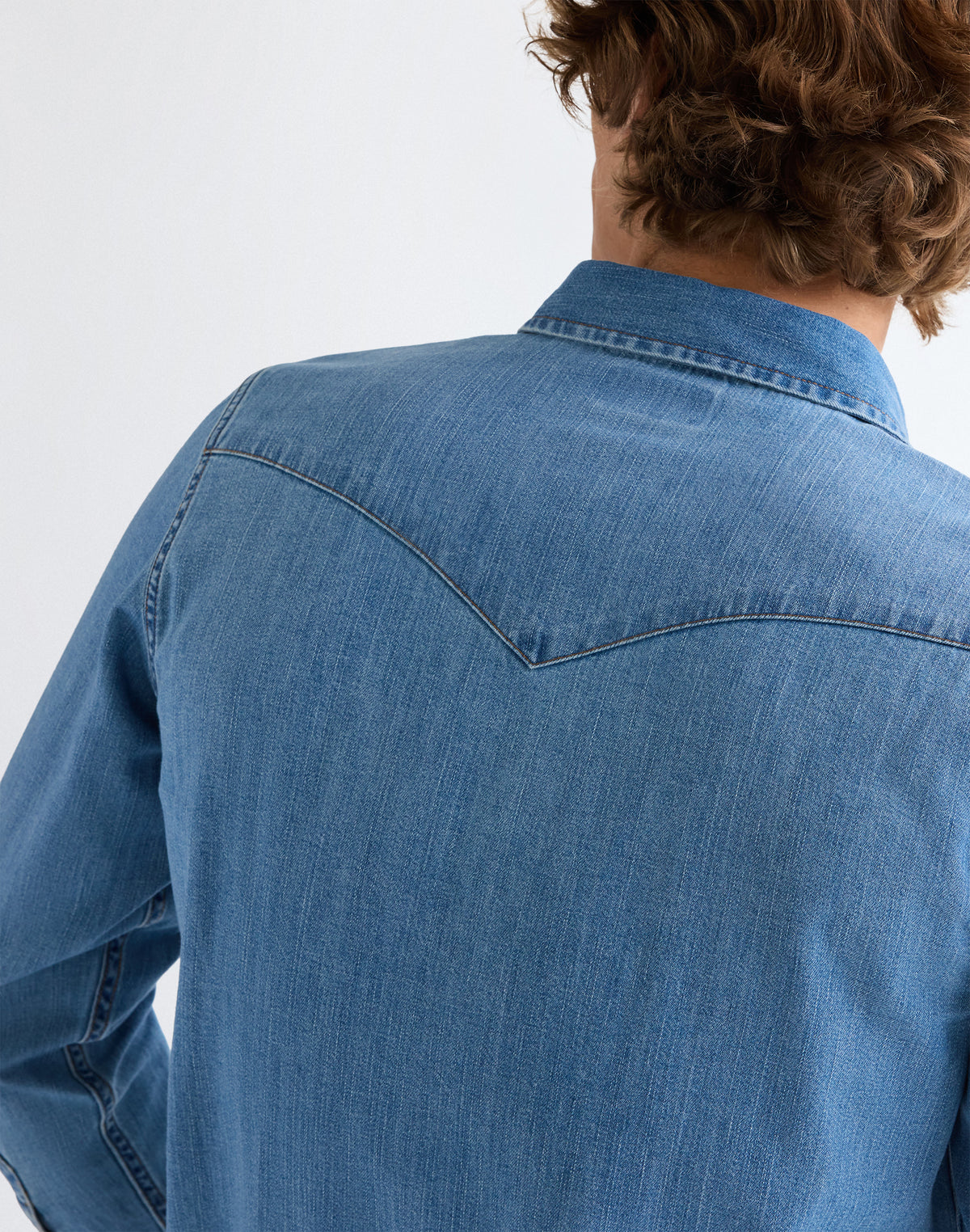 Western Shirt in Mid Light Wash