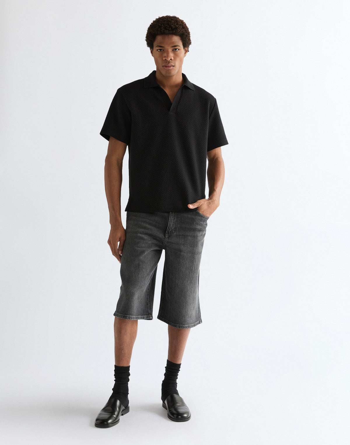Shortsleeve Polo Sweater in Black
