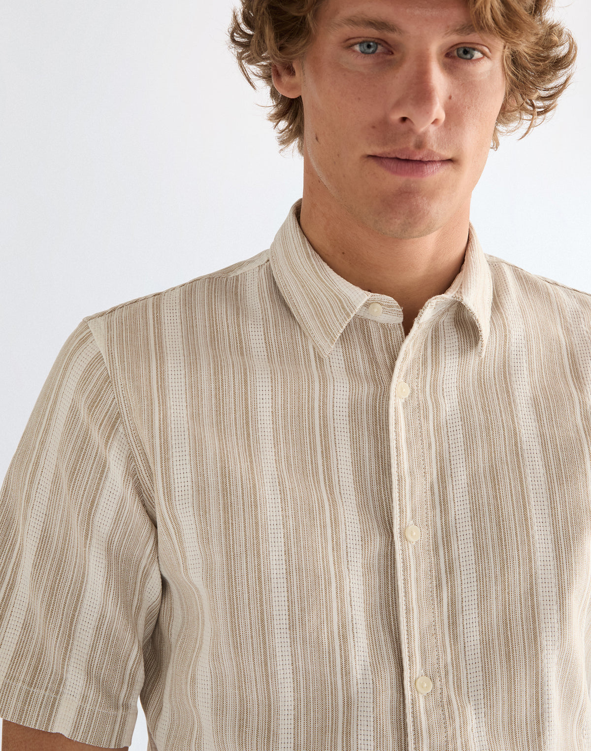 Shortsleeve Shirt in Brown White