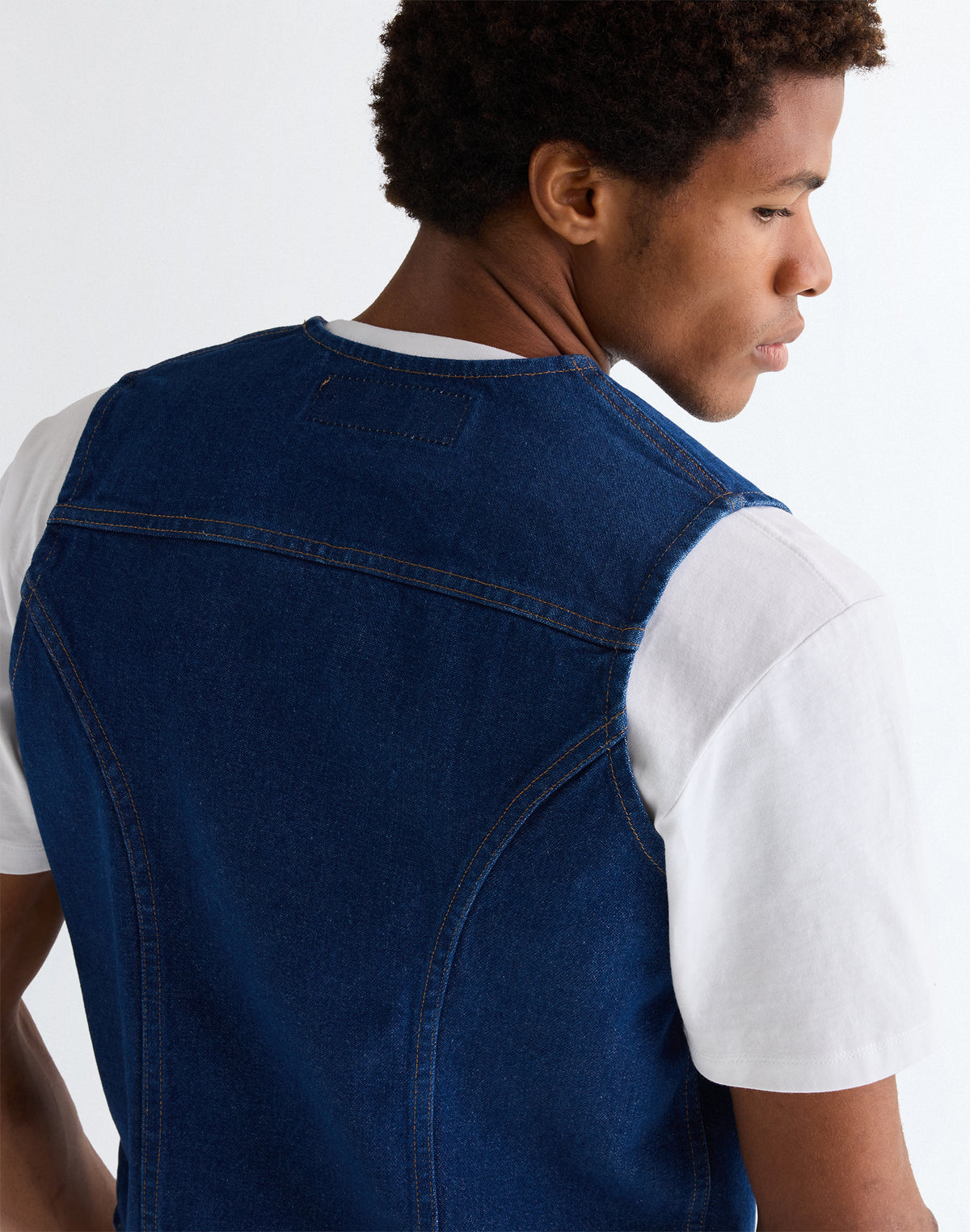 Cowboy Cut Vest in Prewashed Indigo