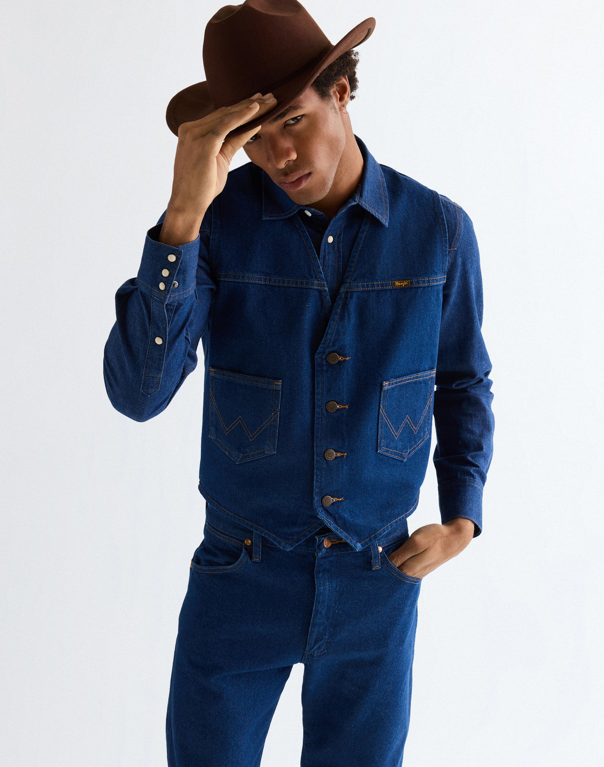 Cowboy Cut Vest in Prewashed Indigo