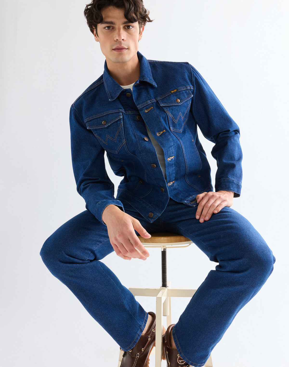 Cowboy Cut Jacket in Prewashed Indigo