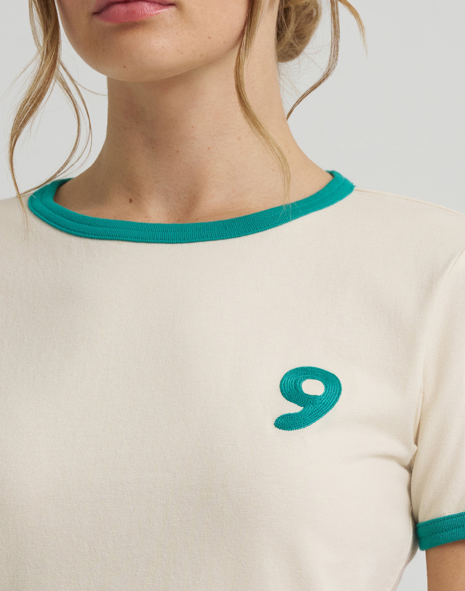 Good Jeans Tee in Cream