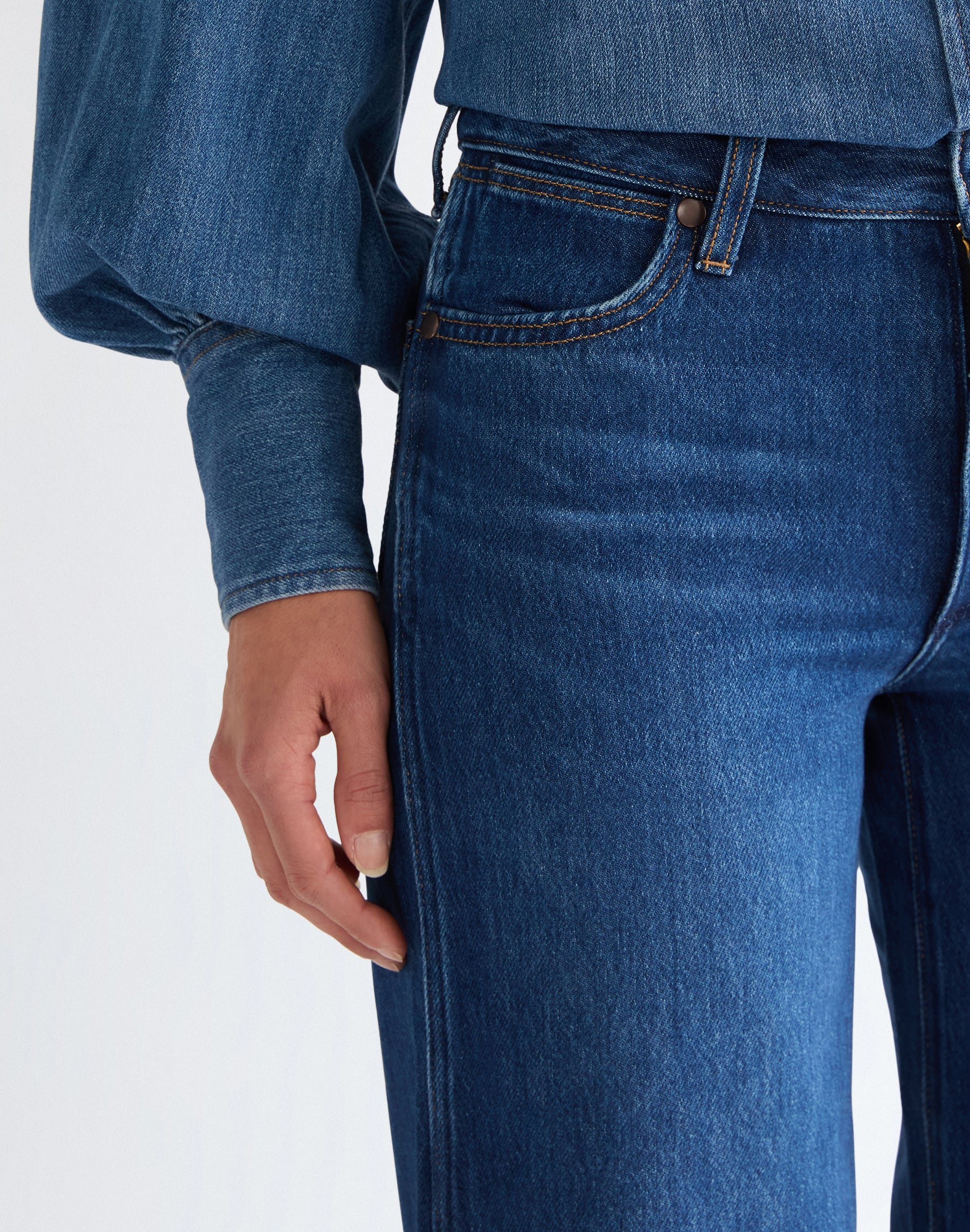 World Wide in Eclipse Deep