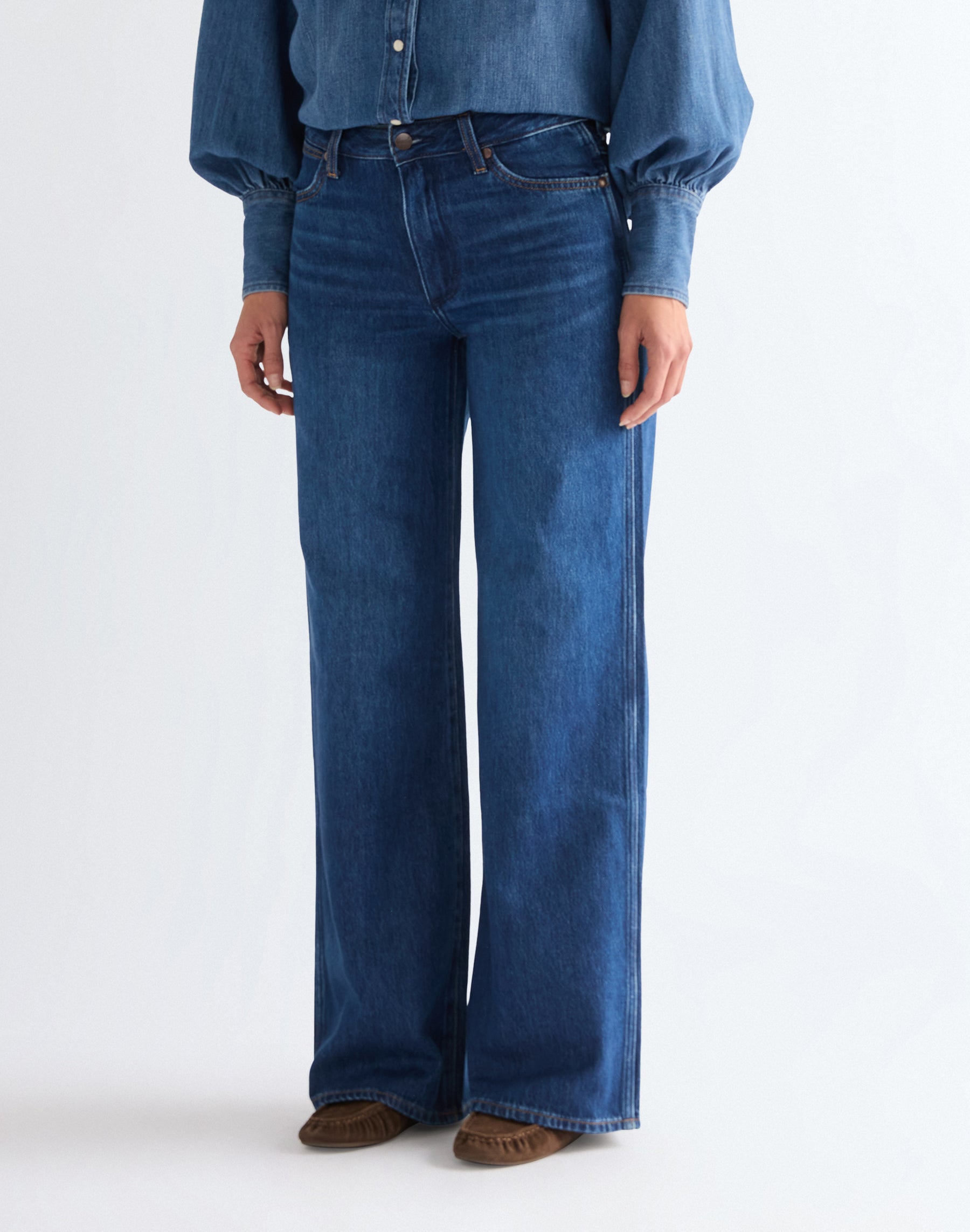 World Wide in Eclipse Deep