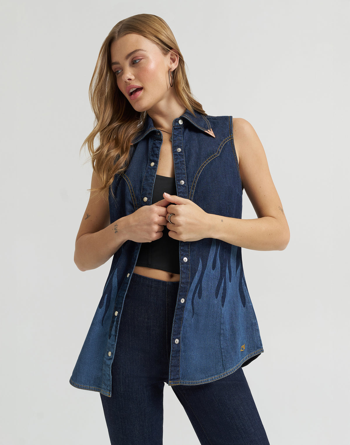 Sleeveless Shirt in Rinse