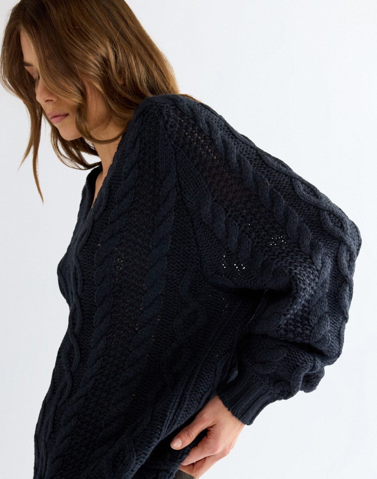 Pullover V Neck Cable Knit in Dark Sapphire