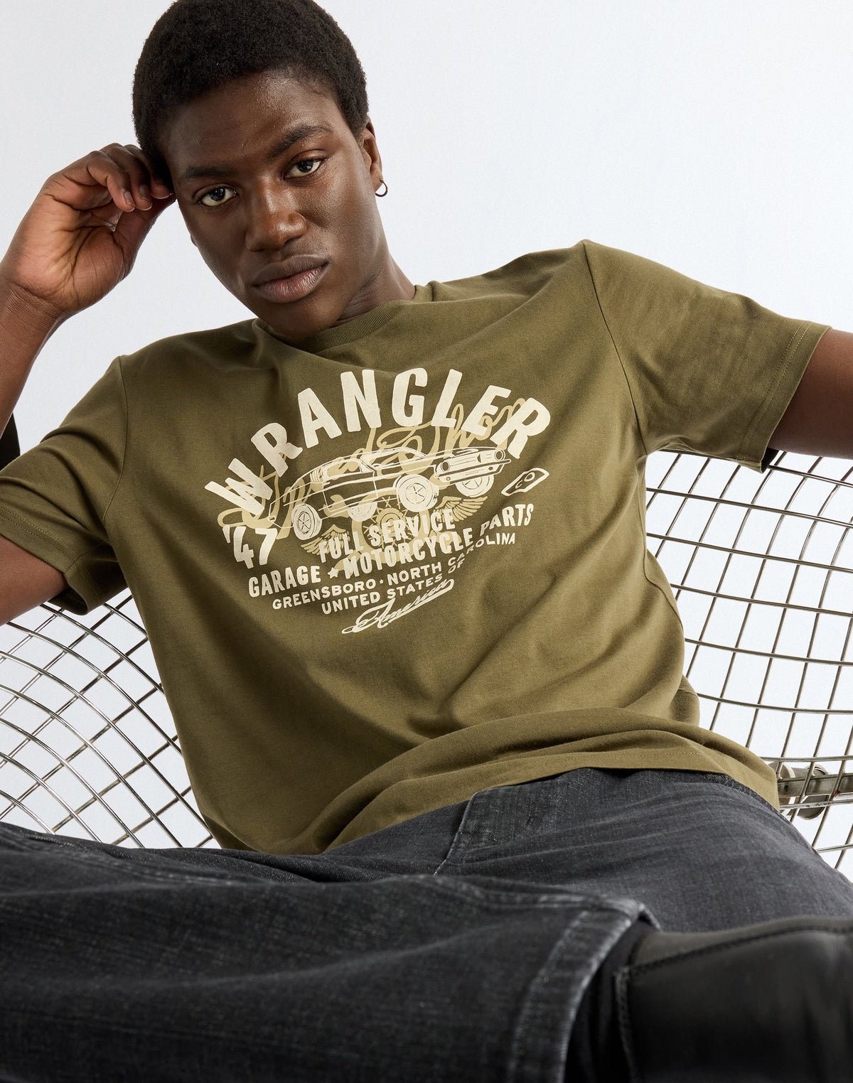 T-Shirt Americana in Olive Night
