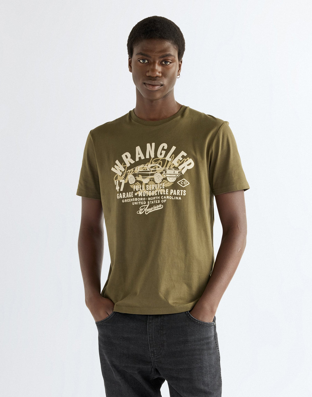 T-Shirt Americana in Olive Night