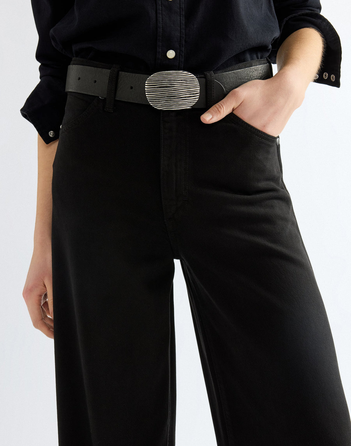 Gürtel Oval in Black