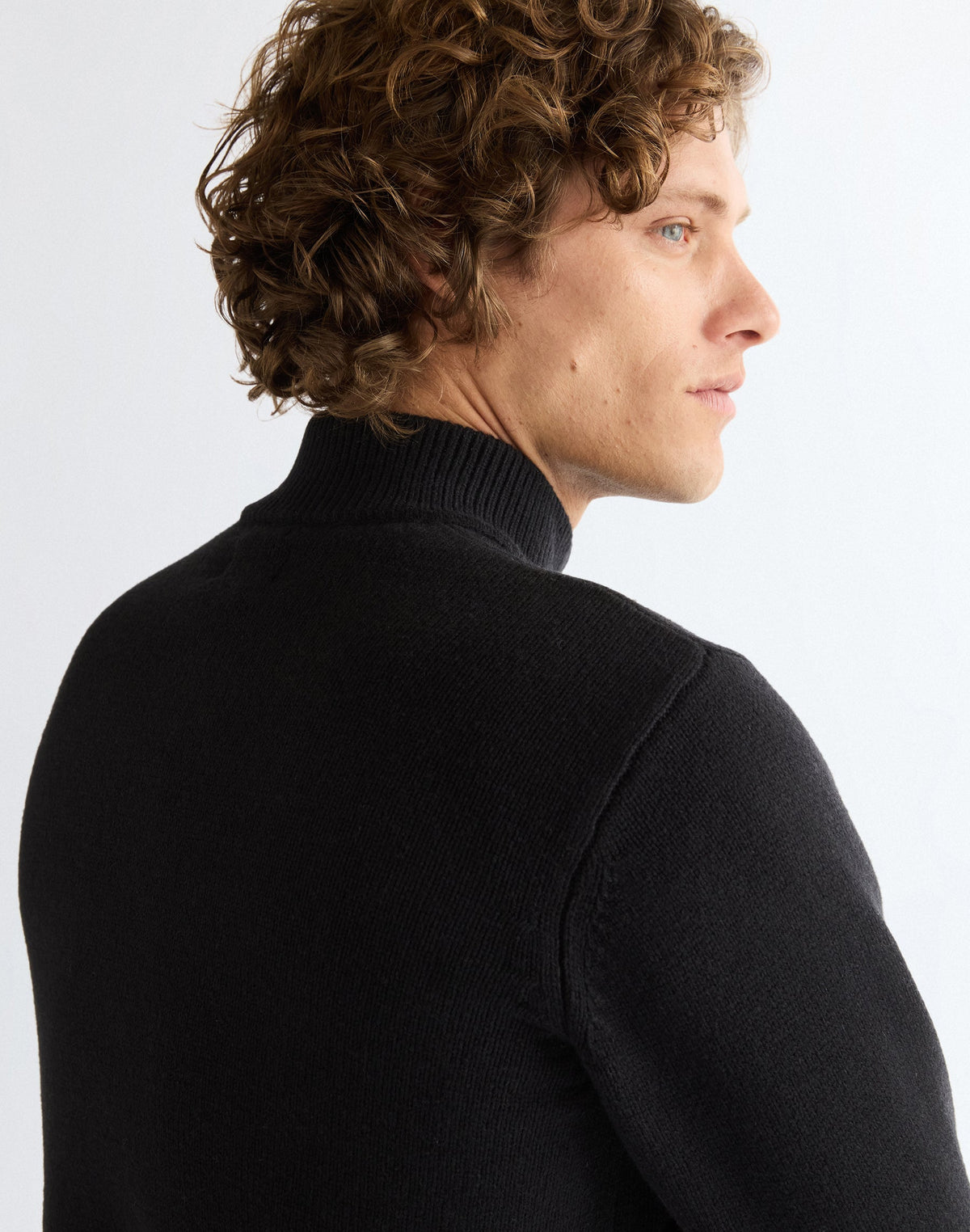 Pullover Quarter Zip in Black
