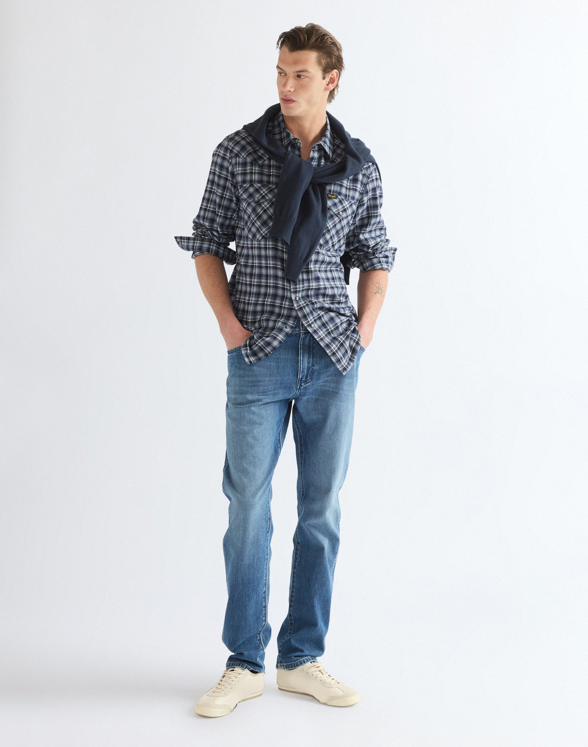 Jeans Redford in Windstorm