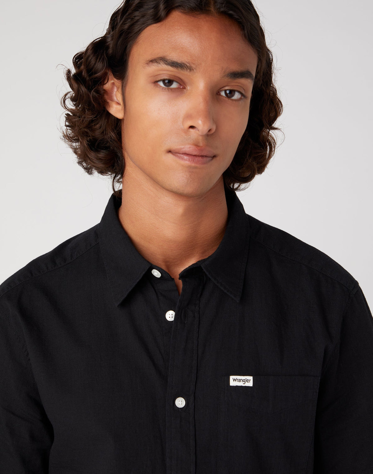 Short Sleeve One Pocket Shirt in Black