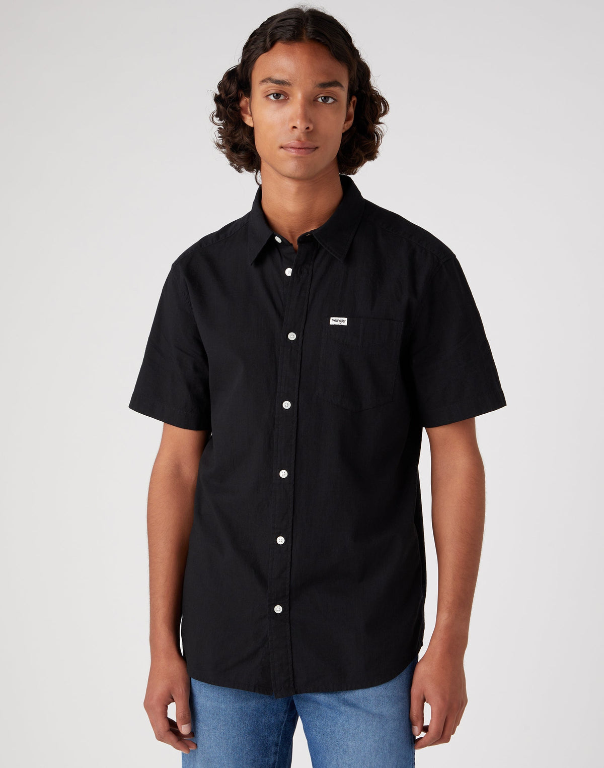 Short Sleeve One Pocket Shirt in Black