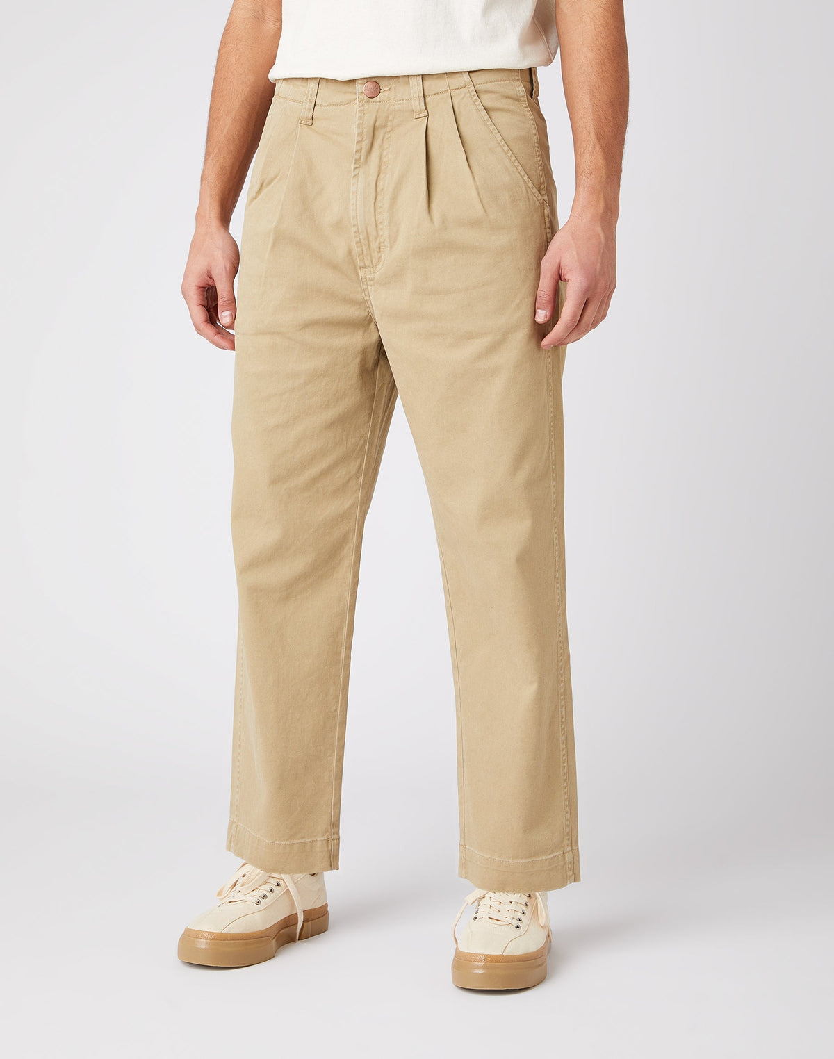 Casey Pleated Chino in Saddle
