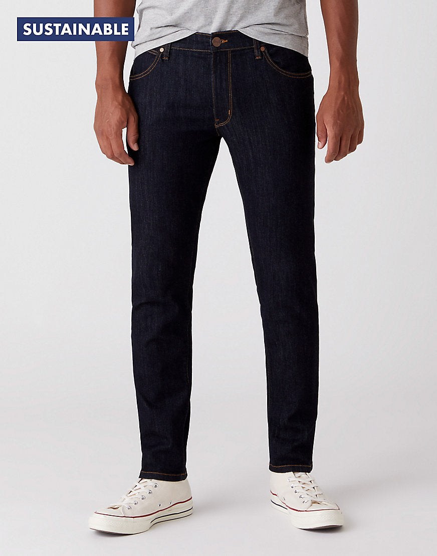 Larston Medium Stretch in Dark Rinse