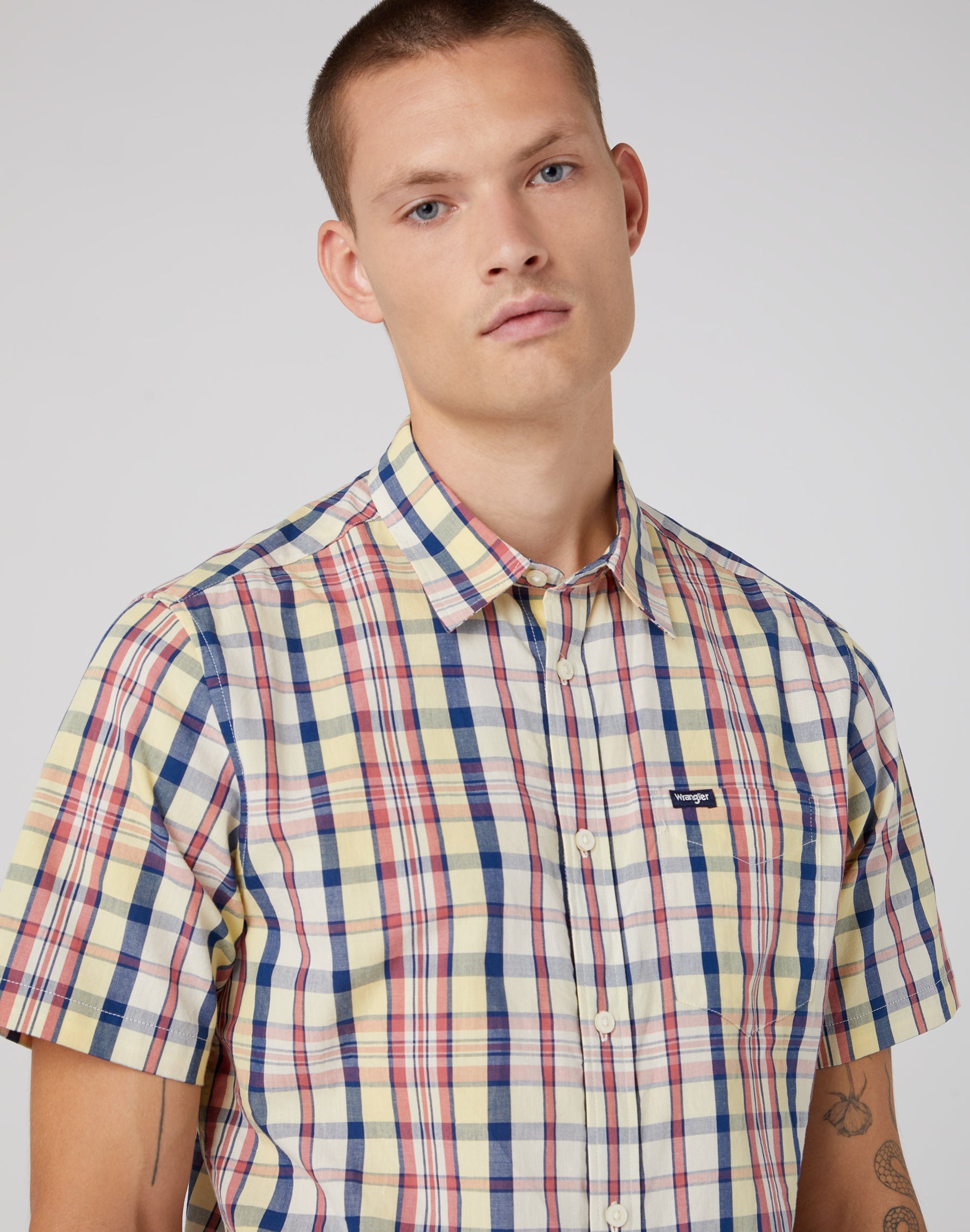 Kurzarm One Pocket Shirt in Pineapple Slice